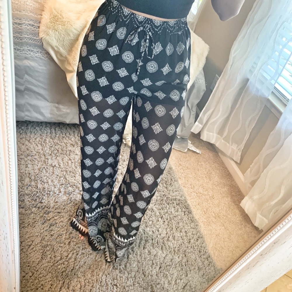 Wide Leg Black & White Pants✨